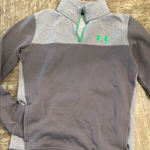 Under Armour Two-Tone Gray and Green Half-Zip Pullover, with pockets! Worn once.